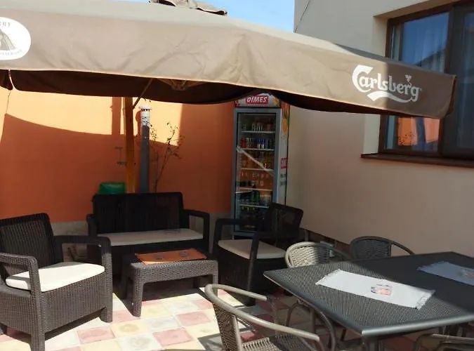 Guest house Casa Iv 4*